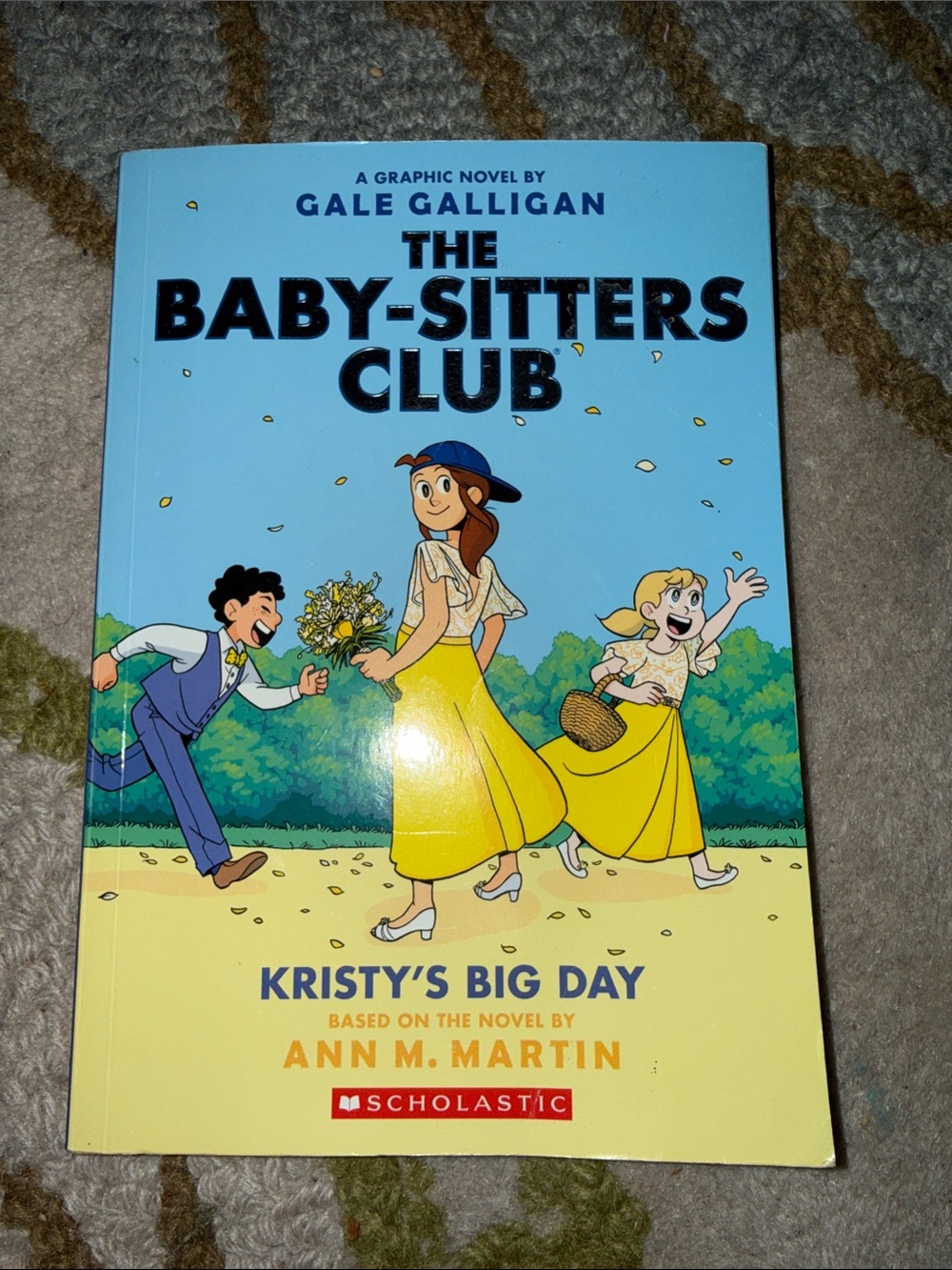 Scholastic The Baby-Sitters Club Graphic Novel - Blue and Yellow Cover